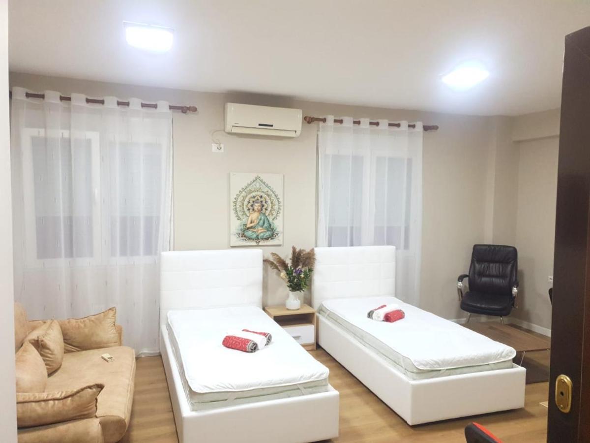 Lovely Apartment On Tirana City Center *